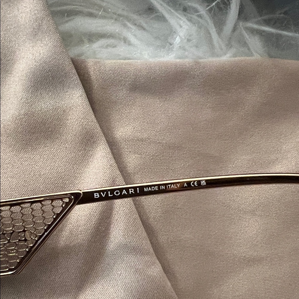Bulgari Elegant Brown Sunglasses - Picture 5 of 10